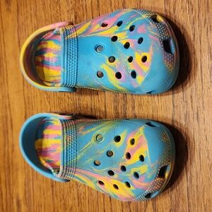 Childs Tye Dye Crocs Size C13